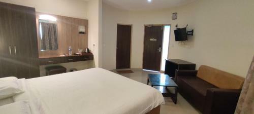 Hotel Lamel Cove Beach Resort