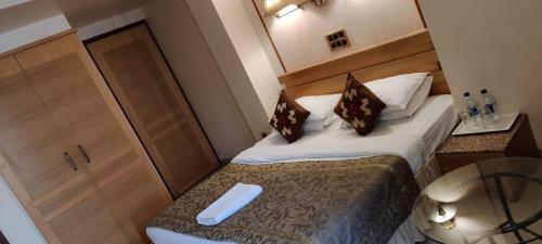 Hotel Deccan Royaale