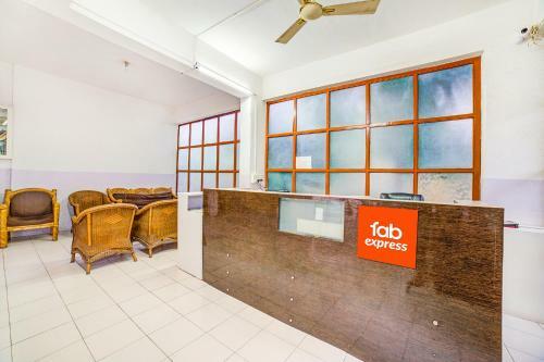 Hotel Fabexpress The Sorrento