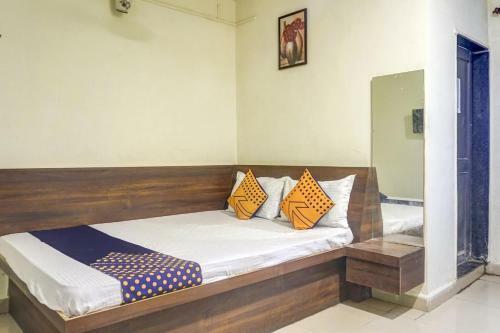 Hotel Spot On 76707 Royal Lodging