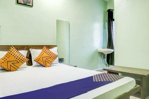 Hotel Spot On 76707 Royal Lodging