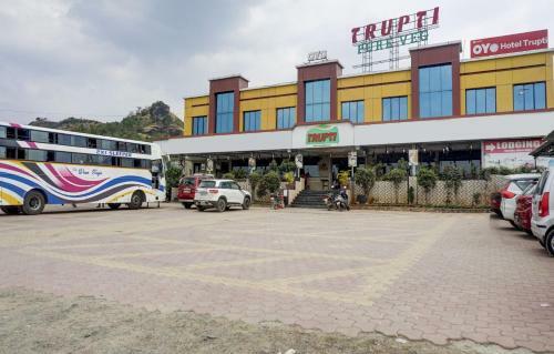 Hotel Oyo 77133 Shree Trupti Lodging