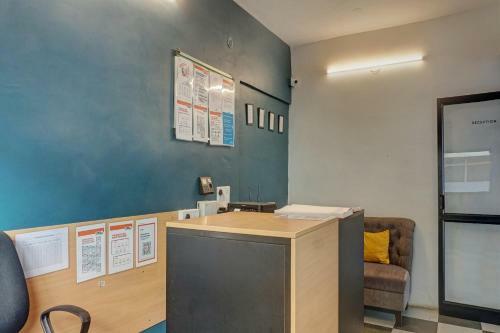 Hostal Oyo Home 76897 Aura Homes Stay