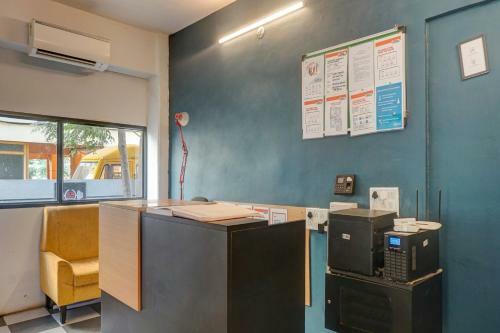 Hostal Oyo Home 76897 Aura Homes Stay