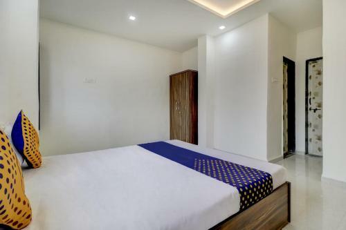 Spot On 78530 Hotel Shree Nivas