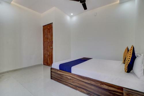 Spot On 78530 Hotel Shree Nivas
