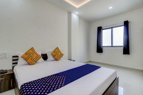 Spot On 78530 Hotel Shree Nivas