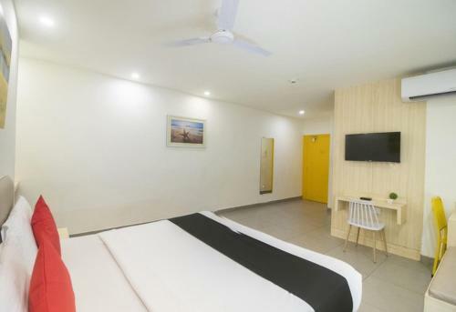 The Yellow Hotels By Festin