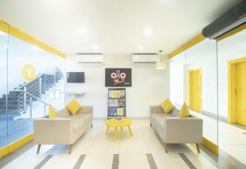 The Yellow Hotels By Festin