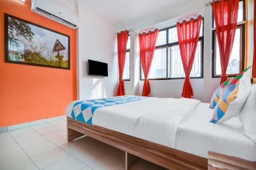 Hotel Oyo 79337 Flagship Tofiel Studios