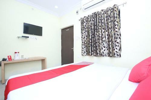 Oyo 26160 Hotel Multi Star