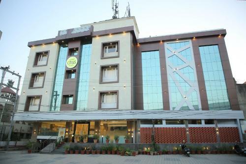 Hotel Citrus Prime Raipur By Othpl