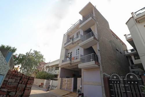 Hotel Oyo 23246 Mann Bed And Breakfast