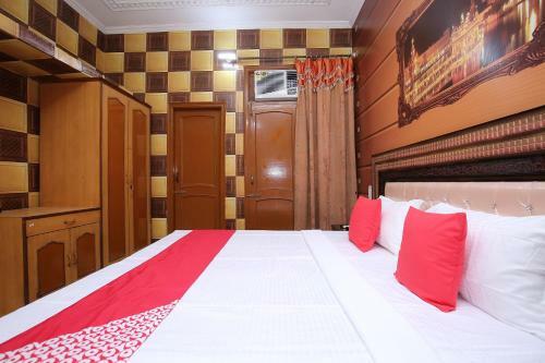 Hotel Oyo 29172 Ess Ess Enterprises
