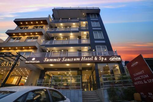 Summit Sanctum Hotel & Spa