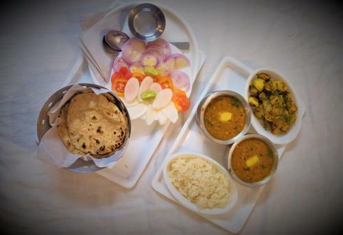 Hotel Devoy In Tapovan Rishikesh By Perfect Stayz