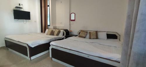 Hotel Shri Radhey Radhey