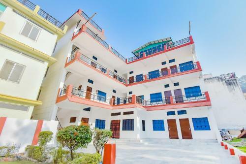 Hotel Spot On 78486 Ganga Usha Guest House