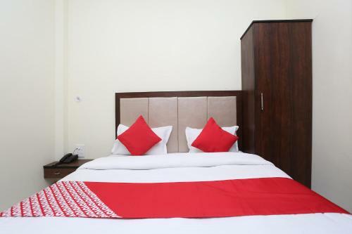 Hotel Oyo 38098 Regal