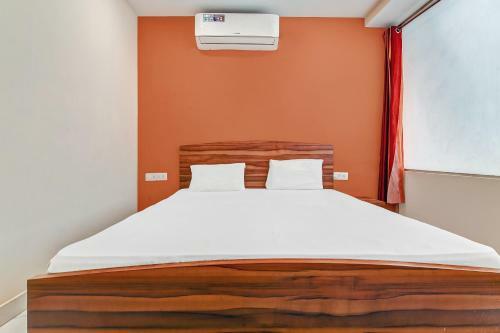 Spot On 61994 Hotel Red Apple