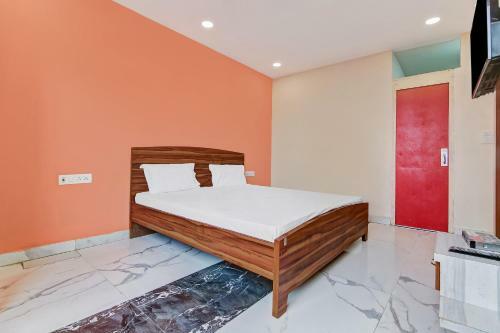 Spot On 61994 Hotel Red Apple