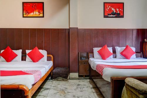 Oyo 65192 New Hotel Highway