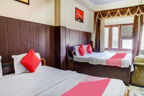 Oyo 65192 New Hotel Highway
