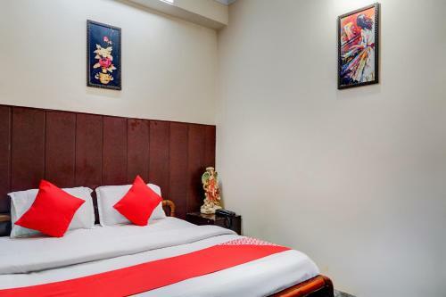 Oyo 65192 New Hotel Highway