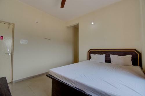 Spot On 73694 Hotel Prakash