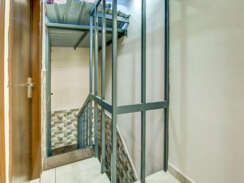 Oyo 74839 Bharat Hotel