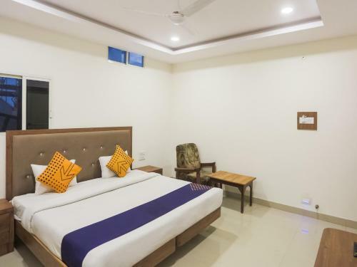 Spot On 79016 Hotel Siddhi Vinayak