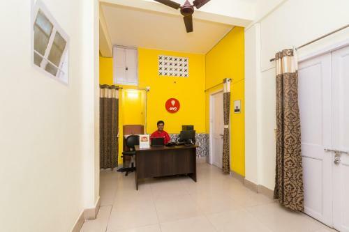 Hotel Oyo 9181 Gold City Centre