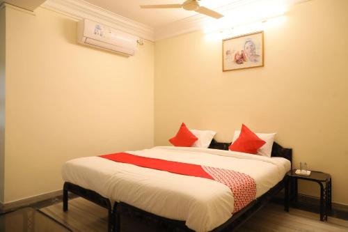 Oyo 24837 Hotel Payal