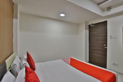 Oyo 40026 Hotel Acropole