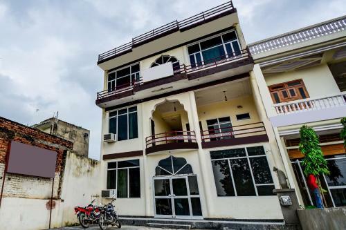 Oyo 19951 Hotel Saif