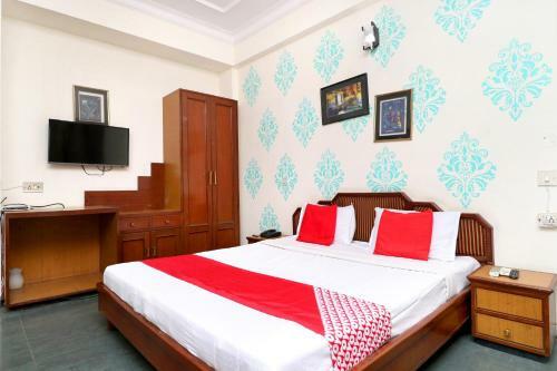 Oyo 8623 Hotel Destination