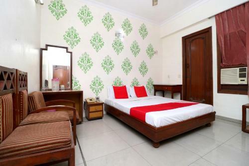 Oyo 8623 Hotel Destination