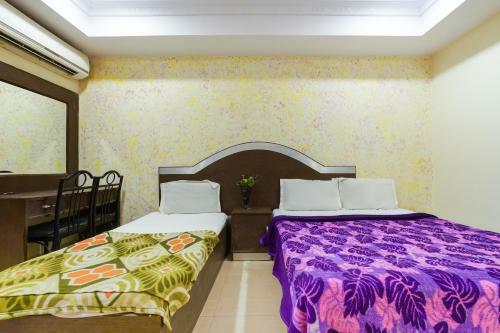 Spot On 49255 Hotel New Simran Palace