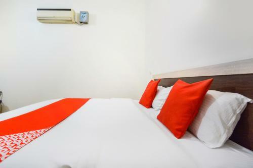 Oyo 68291 Hotel Down Town