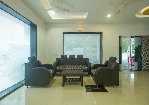 Hotel Wayfare Shirdi
