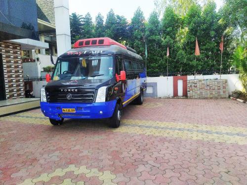 Hotel Wayfare Shirdi