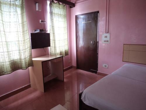 Hotel Embassy