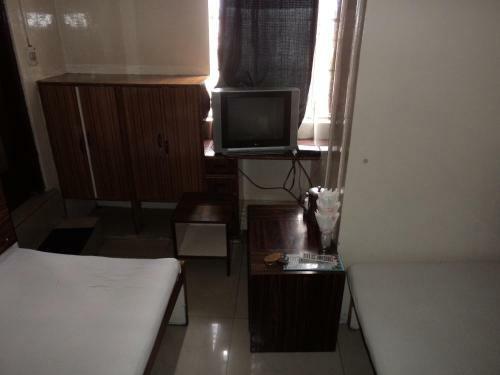 Hotel Embassy