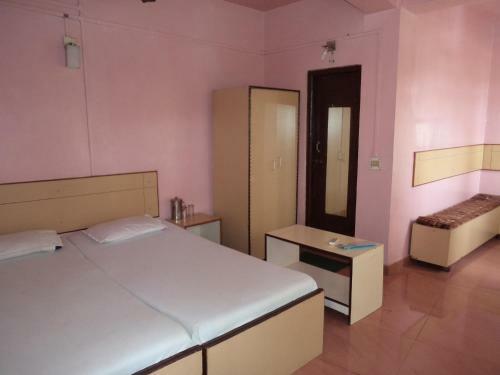 Hotel Embassy