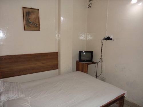 Hotel Embassy