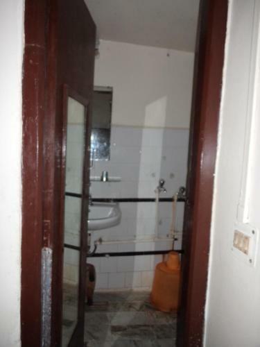 Hotel Embassy