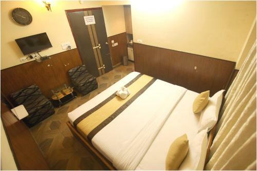Hotel Apples Balaji Inn