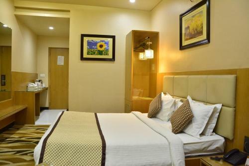 Hotel Surya Executive