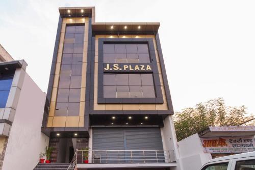 Oyo 65072 Hotel J S Royal