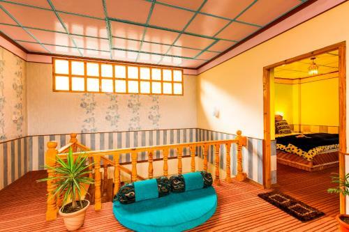 Zostel Homes Kotkhai (Shimla)